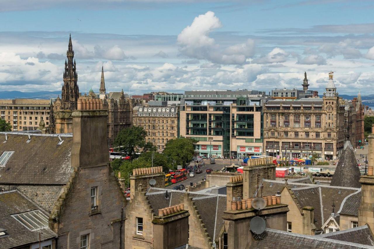 에든버러 Stunning Panoramic Views: Heart Of The Royal Mile 아파트 외부 사진